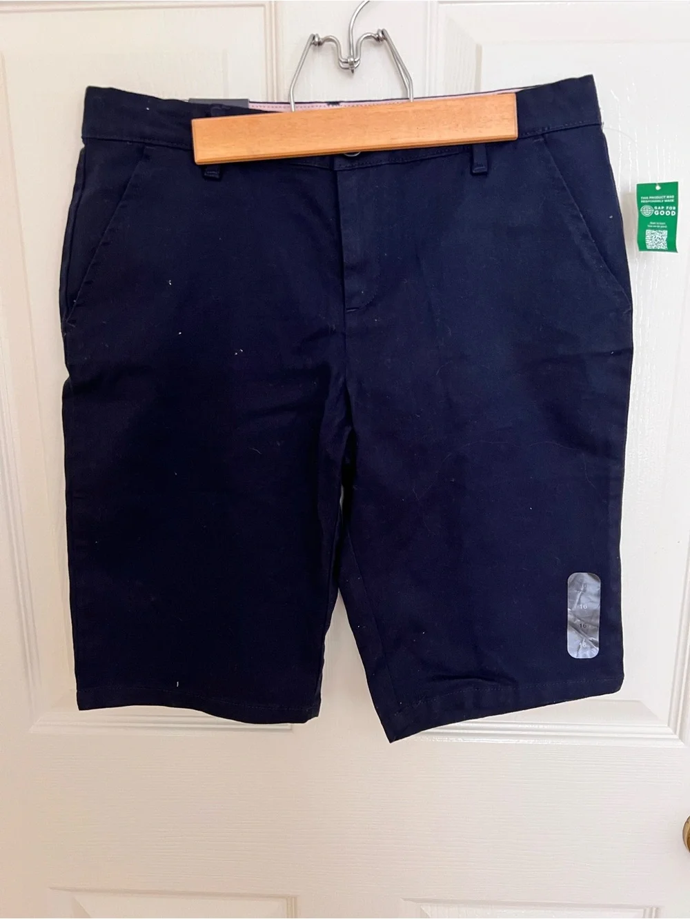 GAP flat front